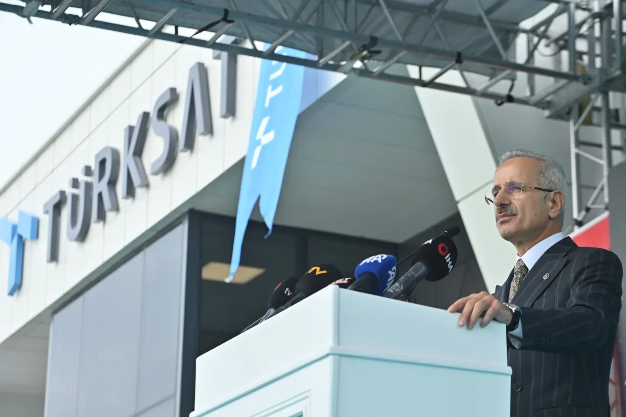 Türkiye ile Katar'dan uzayda ortak uydu hamlesi