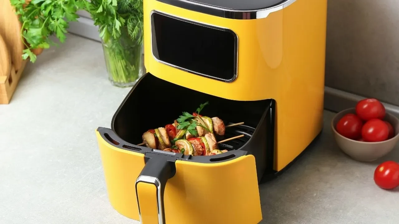 Airfryer’da asla yapmamanız gereken yemekler! Cihaza ve sağlığınıza zarar veren hatalar