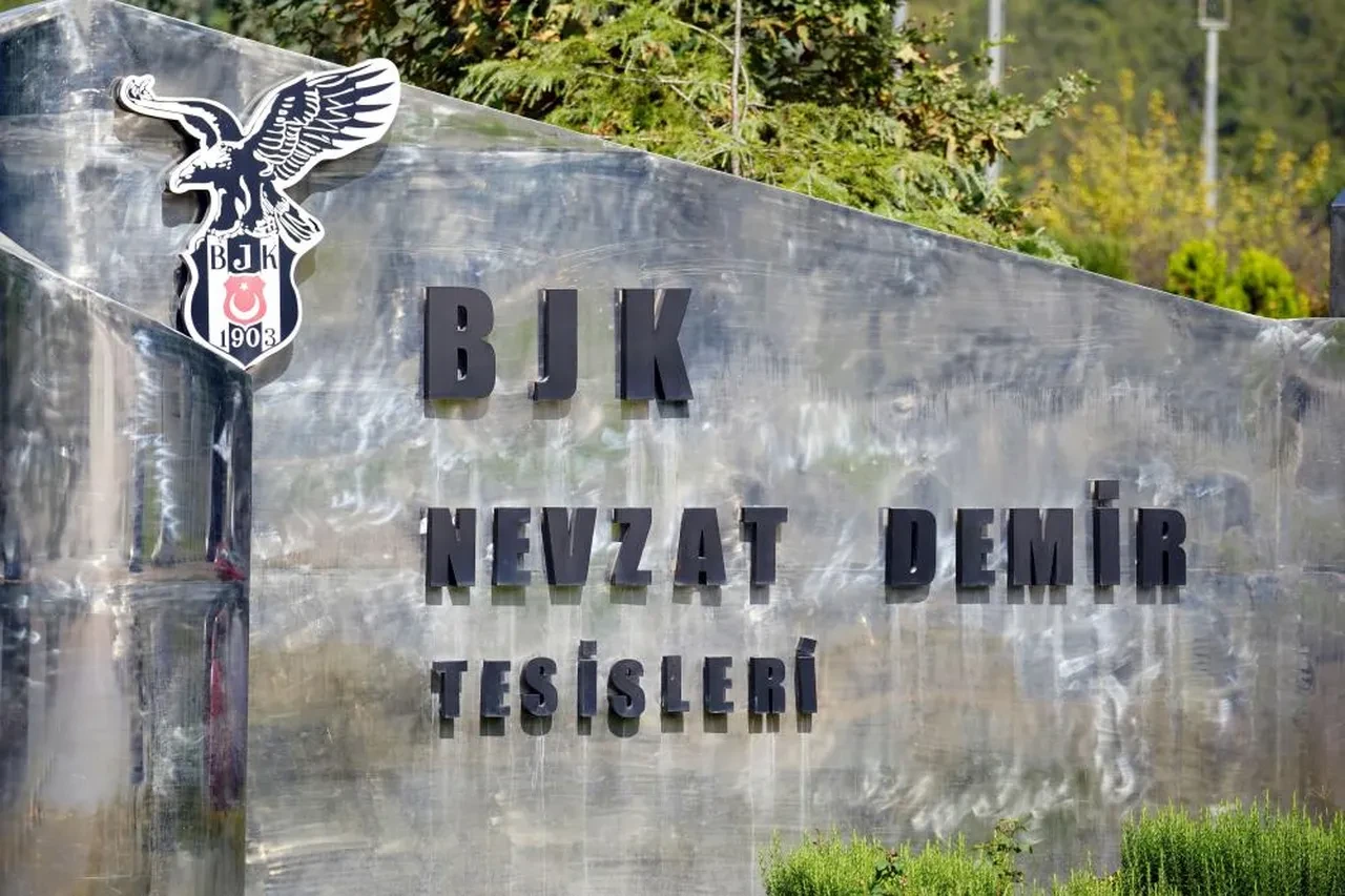 Beşiktaş'ın yeni teknik direktörü kim olacak? Ömer Faruk Ünal isim vererek açıkladı!
