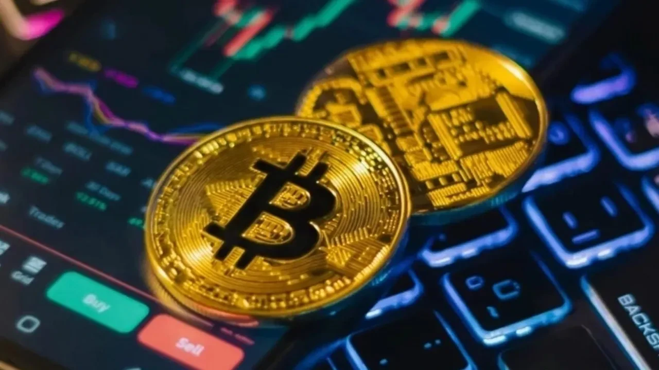 Bitcoin’de dolar ve tahvil baskısı büyüyor