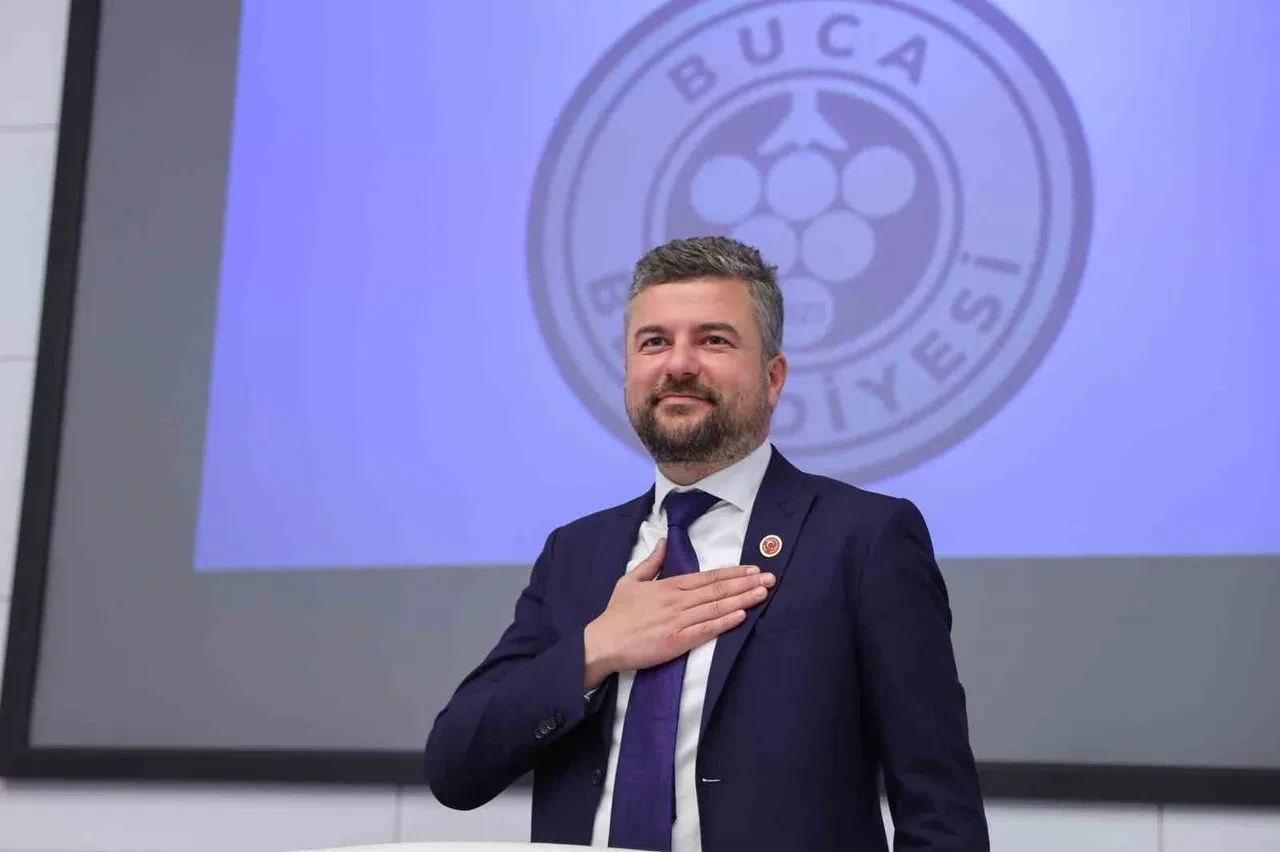 Buca Belediyesi operasyonunda şoke eden detay! Memurun 13 yarış atı çıktı