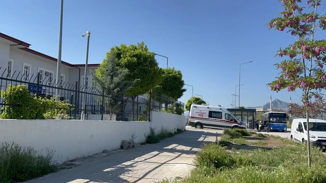 Burdur'da kahreden haber: 22 yaşındaki üniversite öğrencisi kız yurdunun 6. katından düşerek can verdi