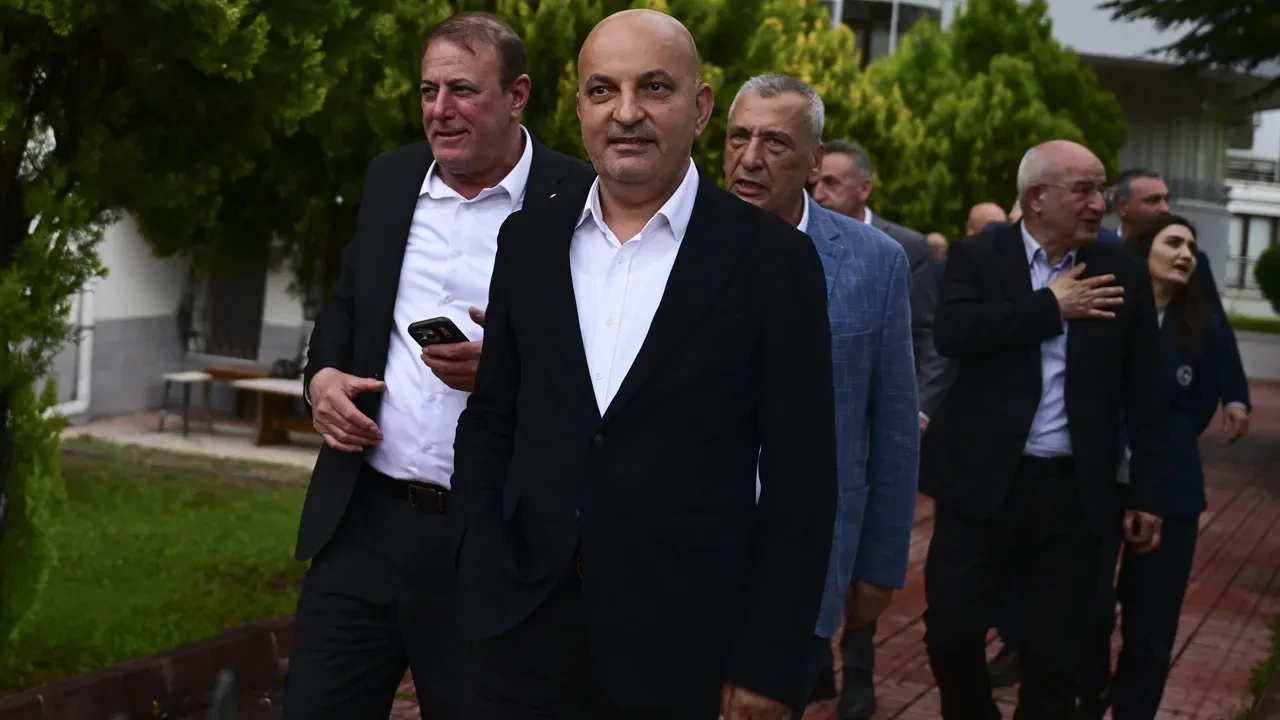 CHP'de YDK'nın iptal ettiği ihraçlar arasında Özkan Yalım da var mı? Mahir Polat açıkladı