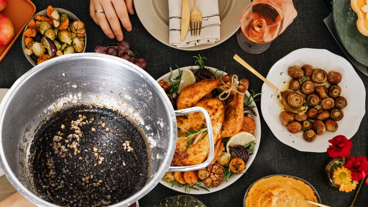 Dibi tutan pirinç pilavı ve yanık kokan çorba nasıl kurtarılır? Yemeği çöpe atmaktan kurtaran 4 hile