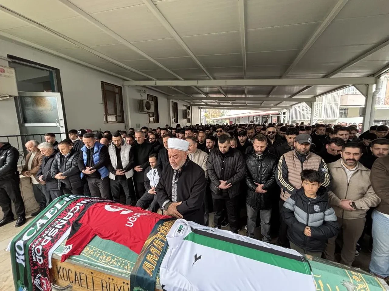 Kocaeli'deki futbolcu Uğurcan Bekçi cinayetinde ilk duruşma: "Yasa dışı bahis ve kiralık hesap" iddiası