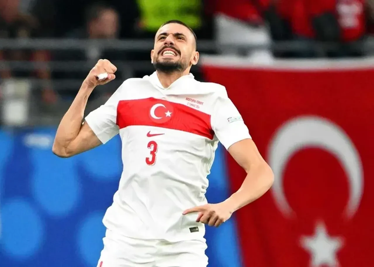 Milli yıldız Fenerbahçe’ye gelmek için gemileri yaktı! Maaşında yarı yarıya indirime gitti