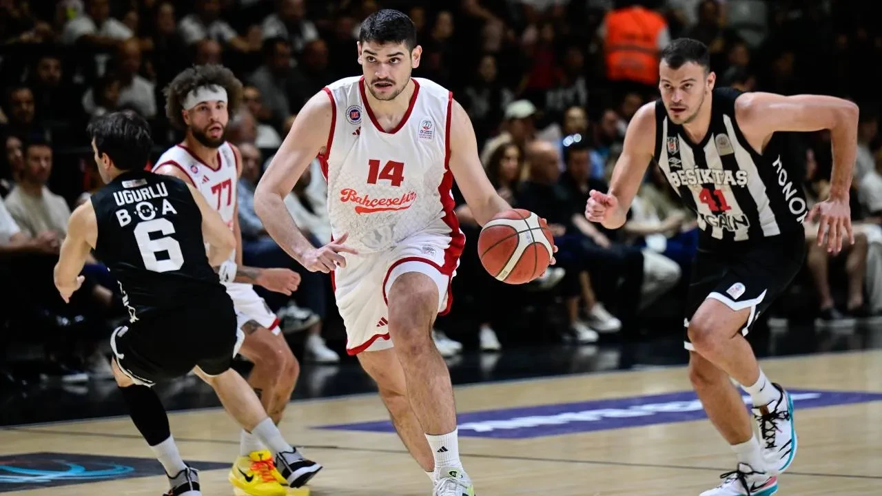 Bahçeşehir Koleji, Beşiktaş'ı 101-79 mağlup etti! Yarı final serisinde durum 1-1 oldu