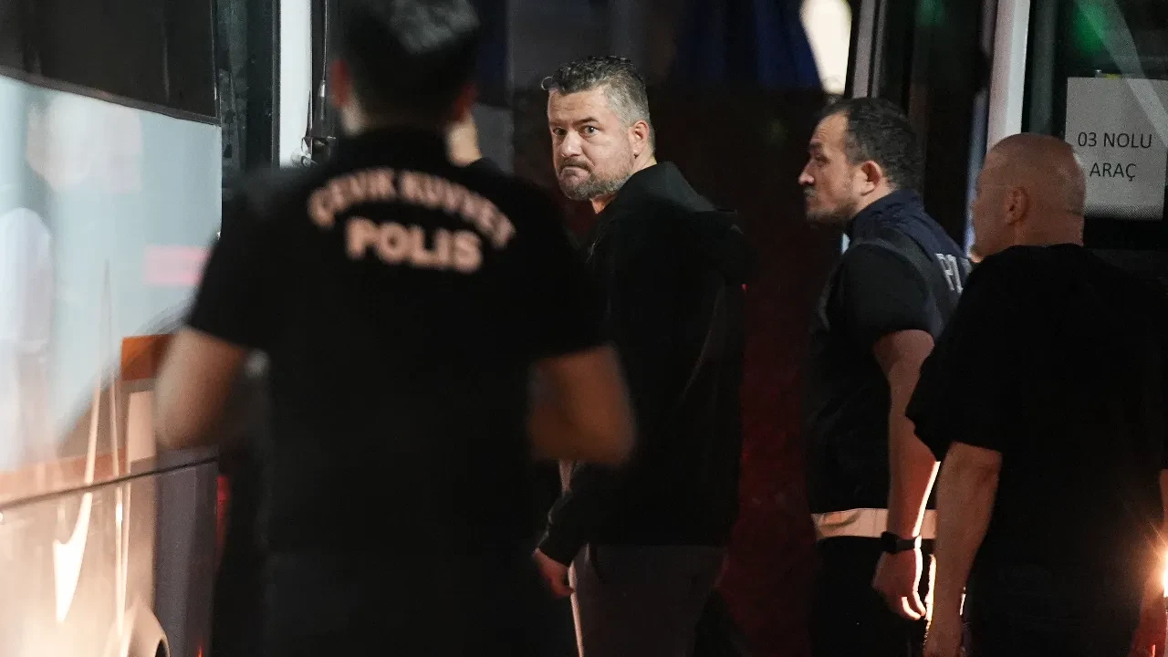 Buca Belediyesi soruşturmasında yeni gelişme: 54 şüpheli adliyede