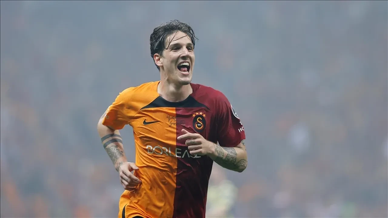 Galatasaray'da ayrılıklar kesinleşti! Okan Buruk kararını verdi: 4 yıldız ismin bileti kesildi