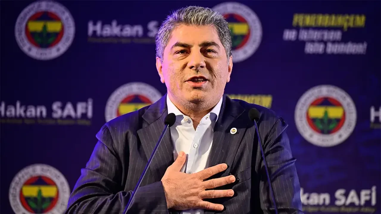 Hakan Safi müjdeleri peş peşe duyurdu: 'Bu akşam bir sürprizim var!'