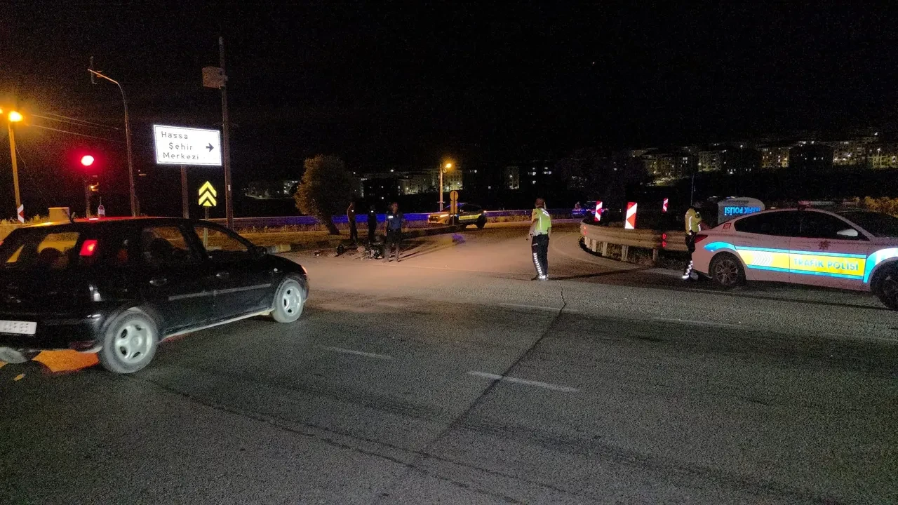 Hatay'da kavşakta feci çarpışma: 1 kişi hayatını kaybetti