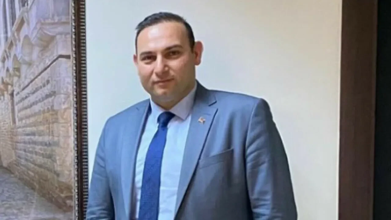 Kilis Belediye Başkanı Hakan Bilecen CHP’den istifa etti