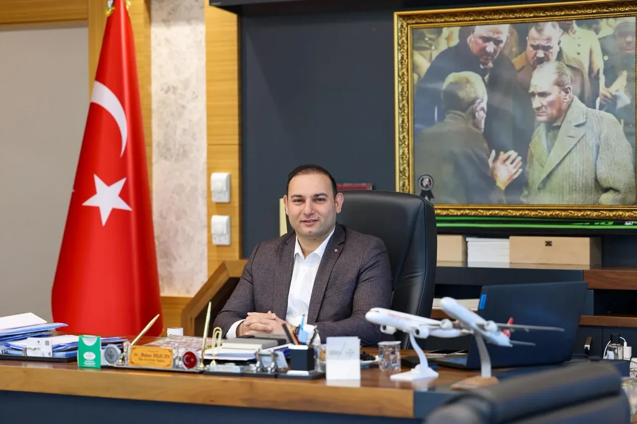 Kilis Belediye Başkanı Hakan Bilecen CHP’den istifa etti