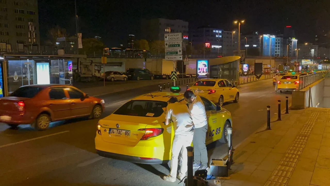 Mecidiyeköy'de  takside şok saldırı: Şoför kalp krizi geçirdi