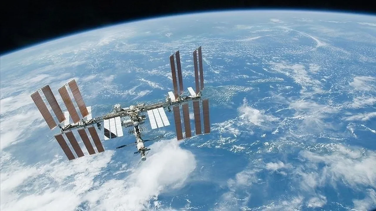 Uzay İstasyonu'nda 27 yıldır ilk kez tahliye endişesi: Astronotlara tahliye hazırlığı emri