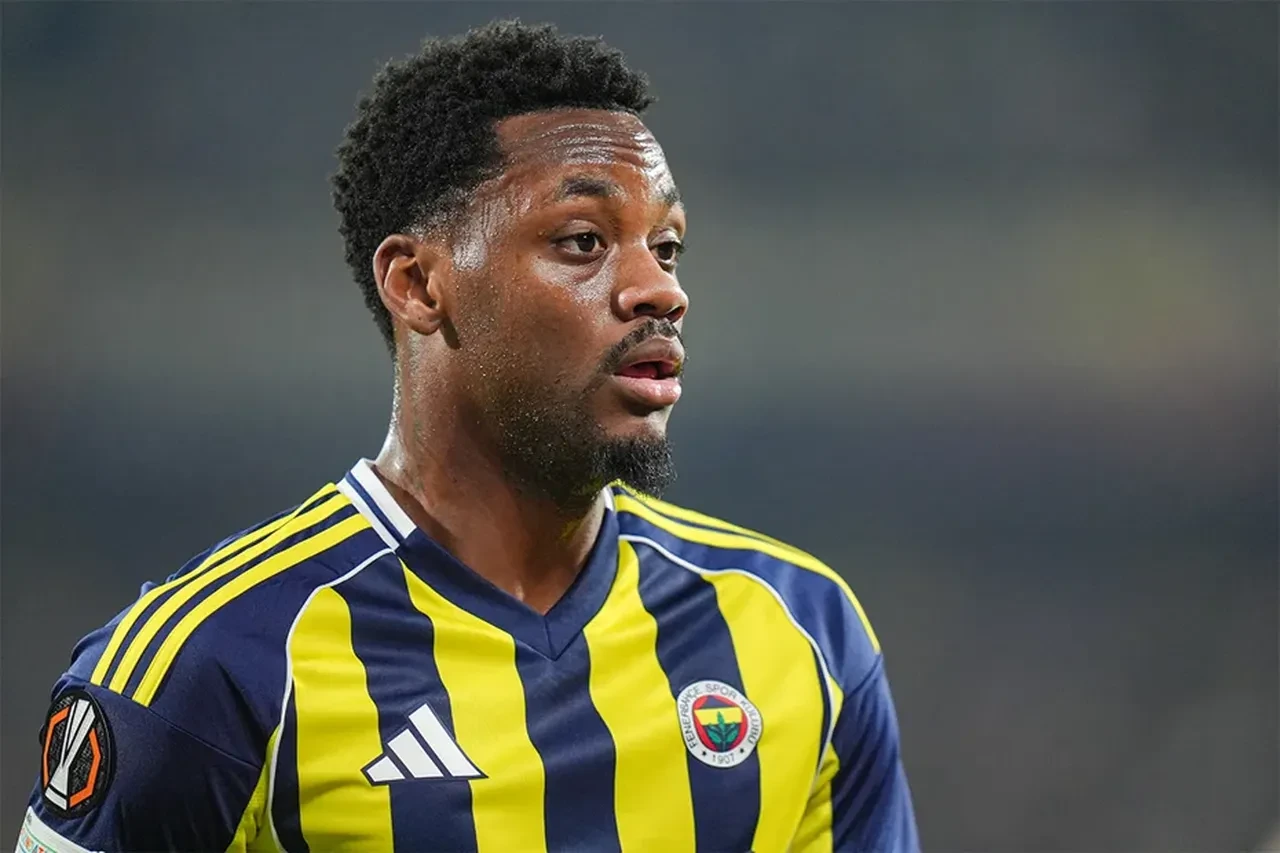 Adı Galatasaray ile anılıyordu: Jhon Duran ortalığı birbirine kattı!