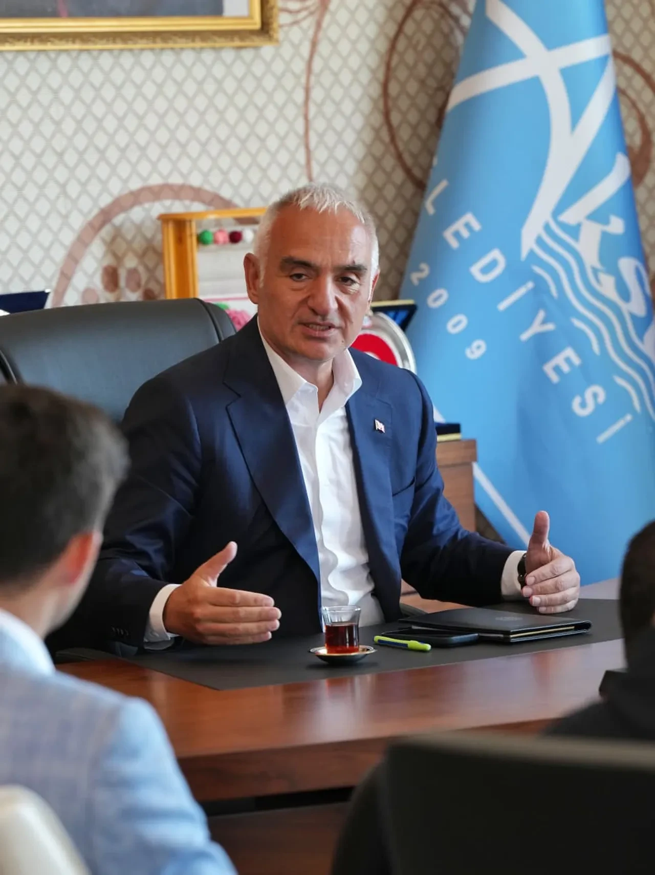 Bakan Ersoy’dan genç çifte sürpriz! Nikâh şahidi oldu