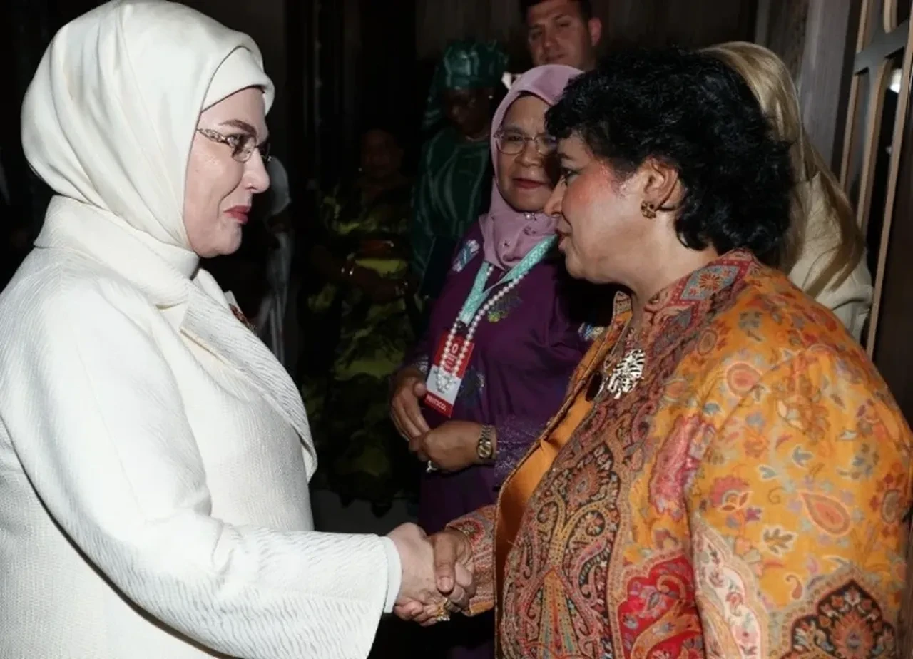 Emine Erdoğan'dan sıfır atık açıklaması: “Her gün 2 bin çöp kamyonuna eş değer plastik…”