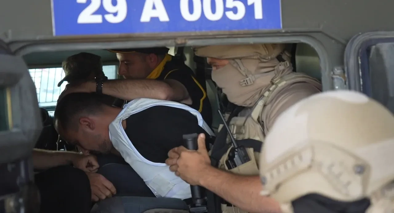 Eşini odunla döverek öldürmüştü! Cani koca 4 gün sonra yakalandı