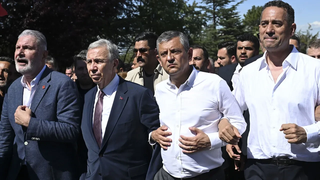 Fatih Atik: Özgür Özel ekibi DSP'ye geçmek için görüşme yaptı