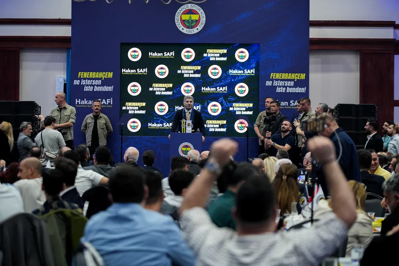 Hakan Safi Fenerbahçelilere müjdeyi verdi! Seçim öncesi yeni transferi işaret etti