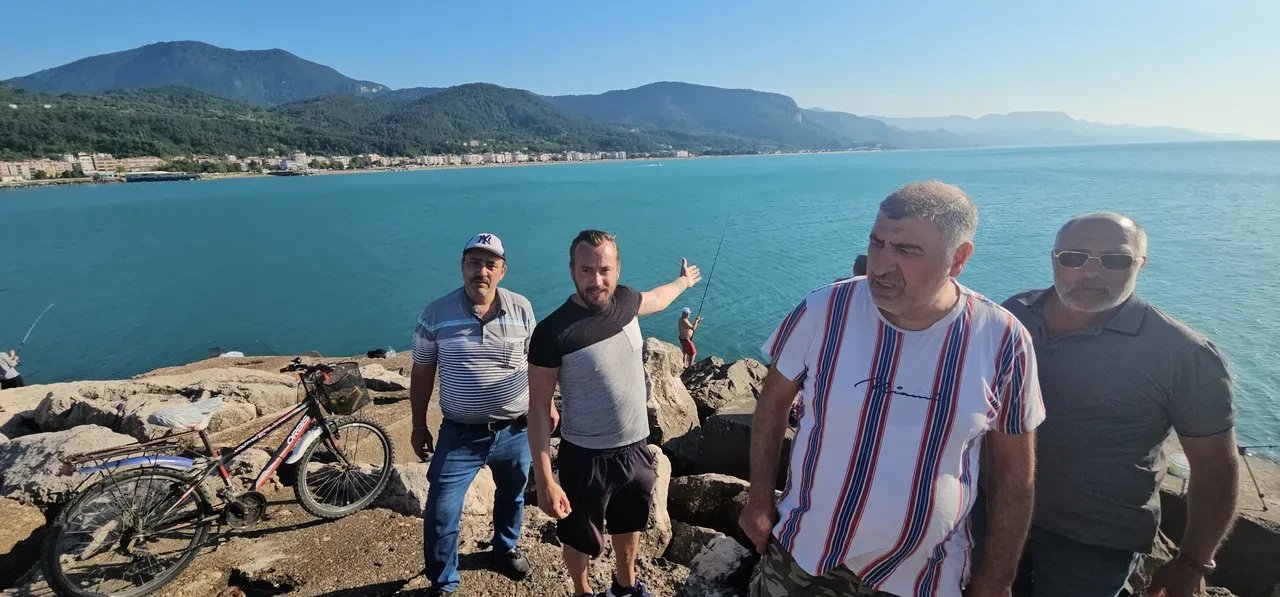 Karadeniz'de korkutan olay: Denizin altından önce kabardı sonra patladı