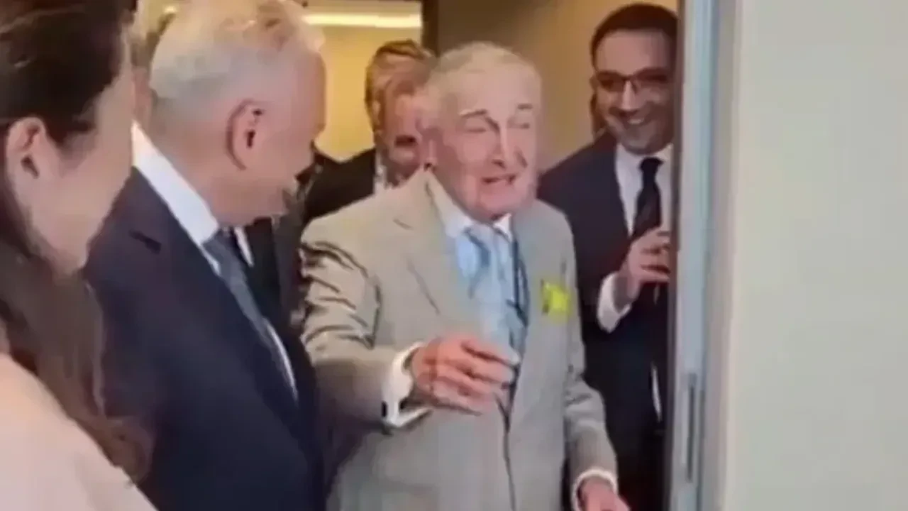 Rahmi Koç hakkında soruşturma başlatıldı! 'Kürt kadın' fıkrasına tepki yağıyor 