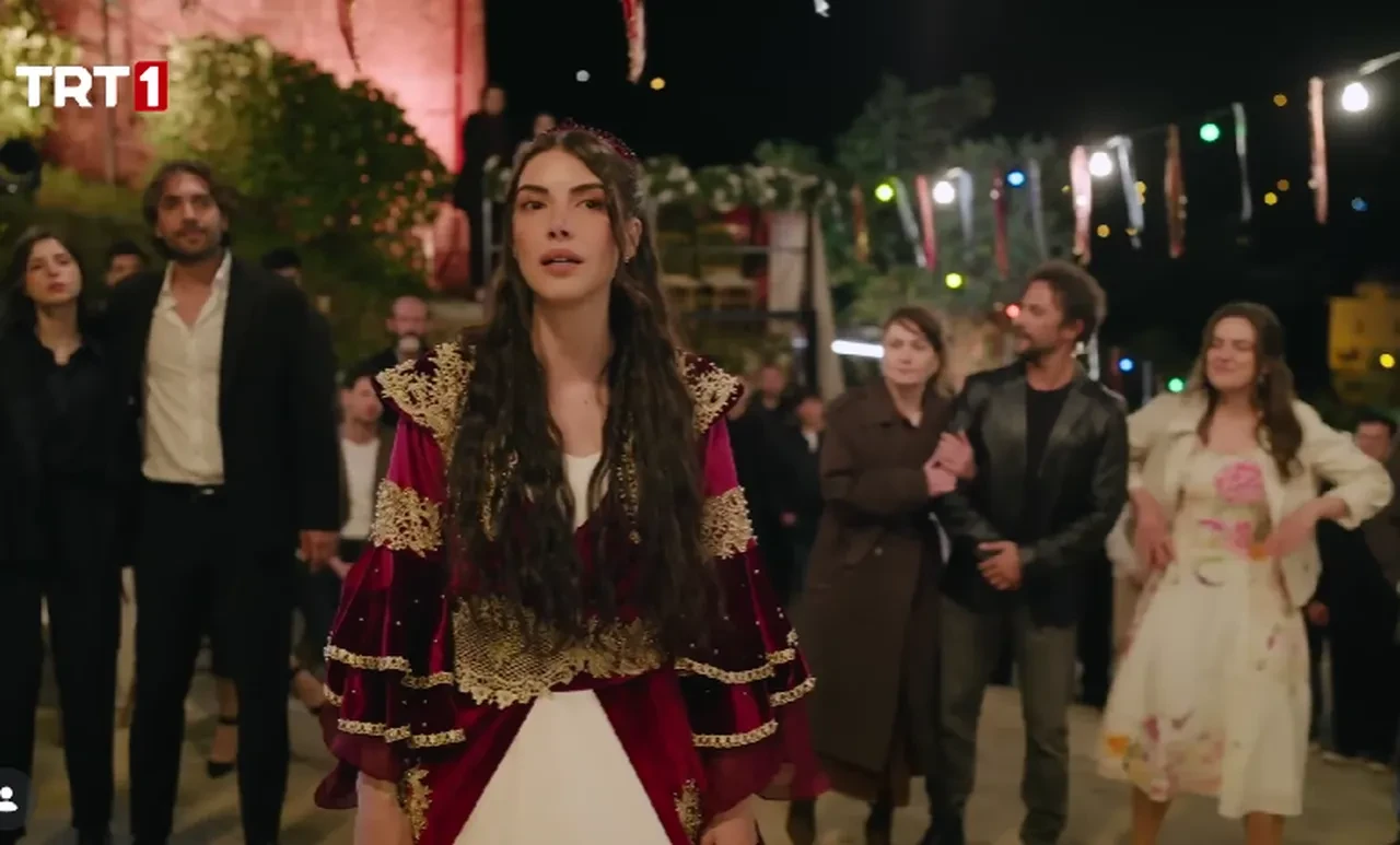 taşacak bu deniz kına sahnesi