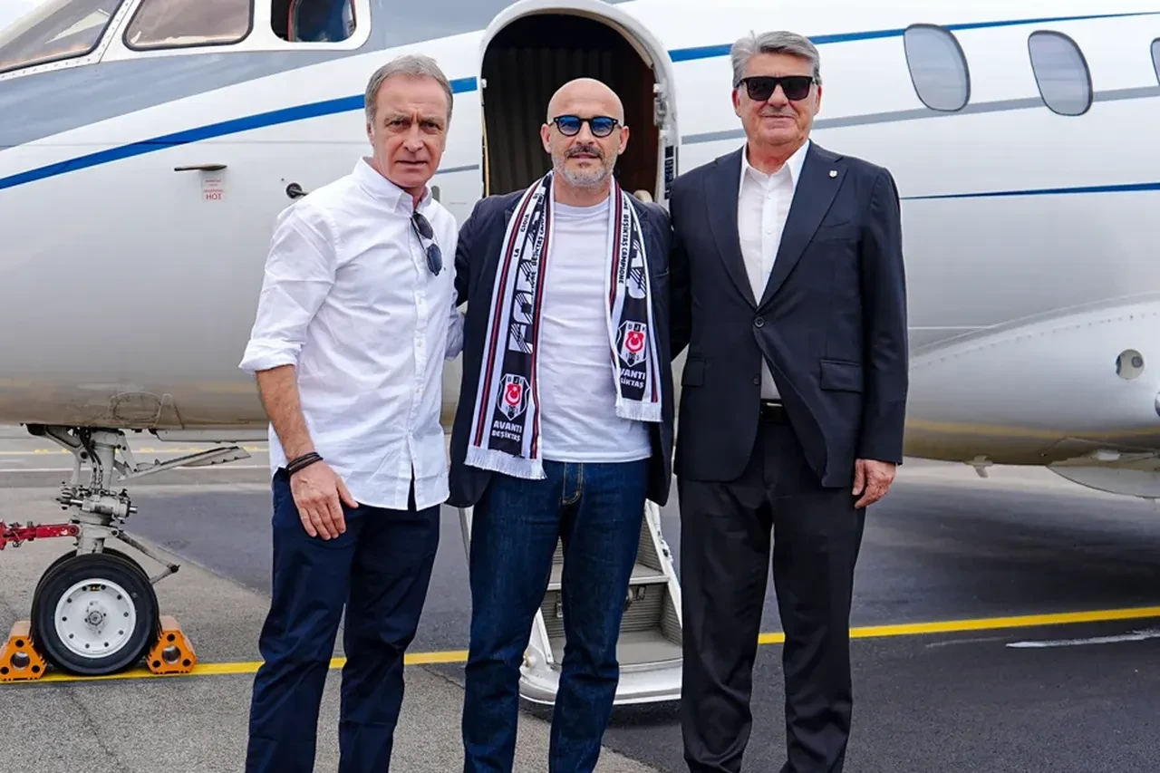 Vincenzo Italiano imzayı attı, Önder Özen transfer müjdesini verdi! Sayı verip tek tek anlattı