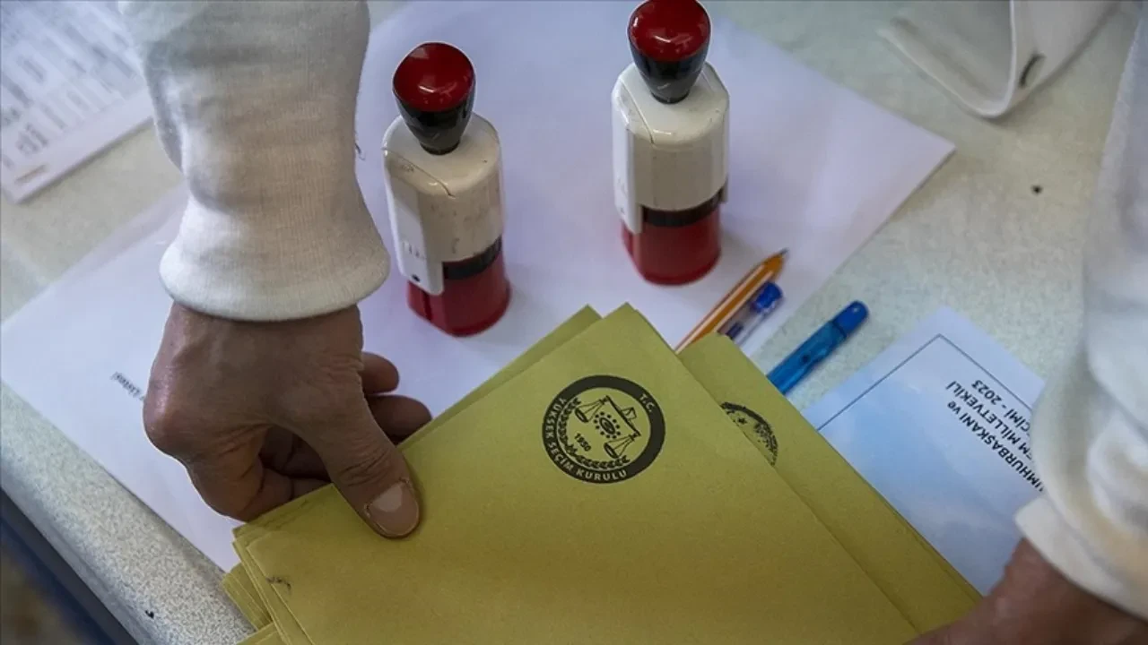 6 beldede seçim heyecanı: Binlerce seçmen sandığa gidecek