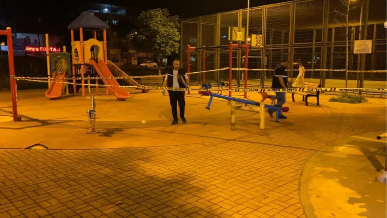 Bursa'da çocuk parkında katliam girişimi: 18 yaşındaki saldırgan pompalı tüfekle dehşet saçtı, 10 yaralı!
