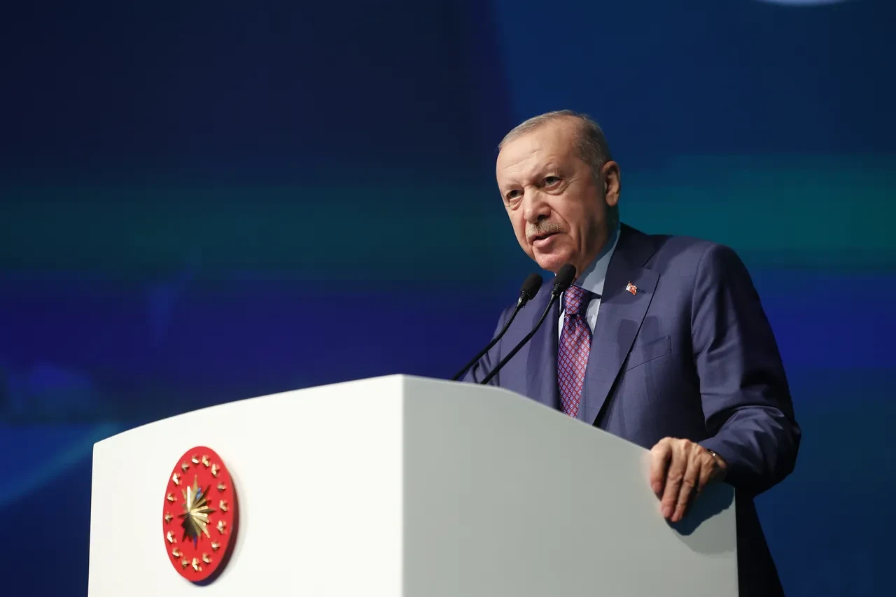 Cumhurbaşkanı Erdoğan: İklim meselesi, savaş ve salgın gibi insanlığı tehdit eden ciddi bir sorun