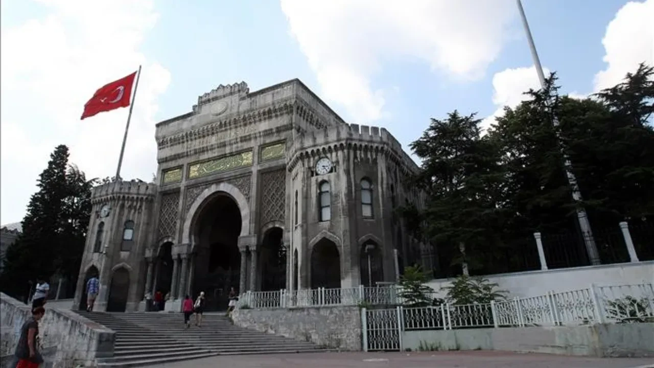 Dünyanın en iyi üniversiteleri belli oldu! Ankara Üniversitesi ODTÜ ve Boğaziçi’ni geride bıraktı!