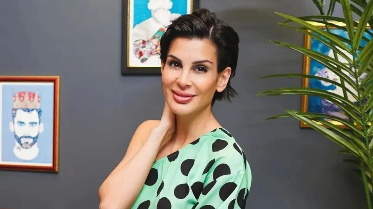 Eylül Öztürk'ün paylaşımı korkuttu! Türkiye'ye gelen ünlü fenomenin başına gelmeyen kalmadı