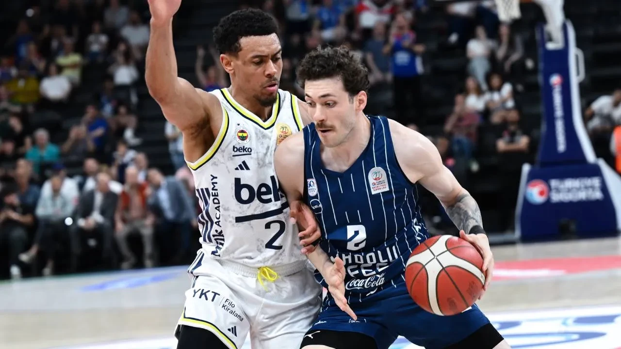 Fenerbahçe Beko finale yükseldi! Sarı-lacivertliler, Anadolu Efes'i eledi