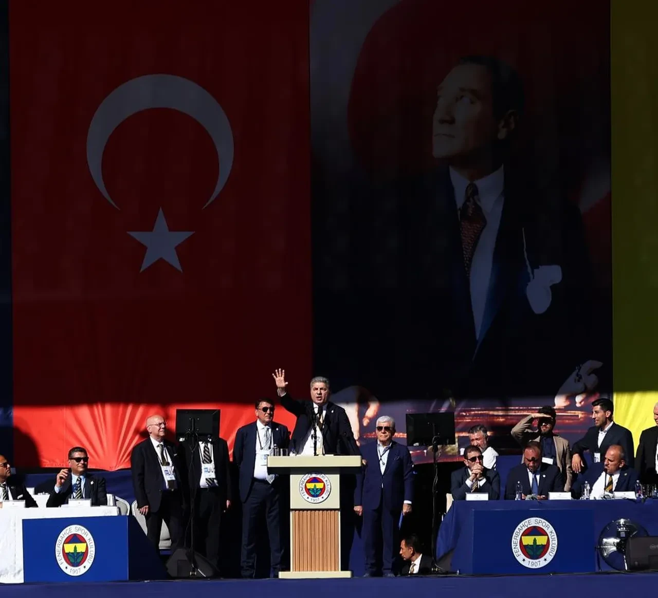 Fenerbahçe'de seçim heyecanı! Yeni başkan belli oluyor