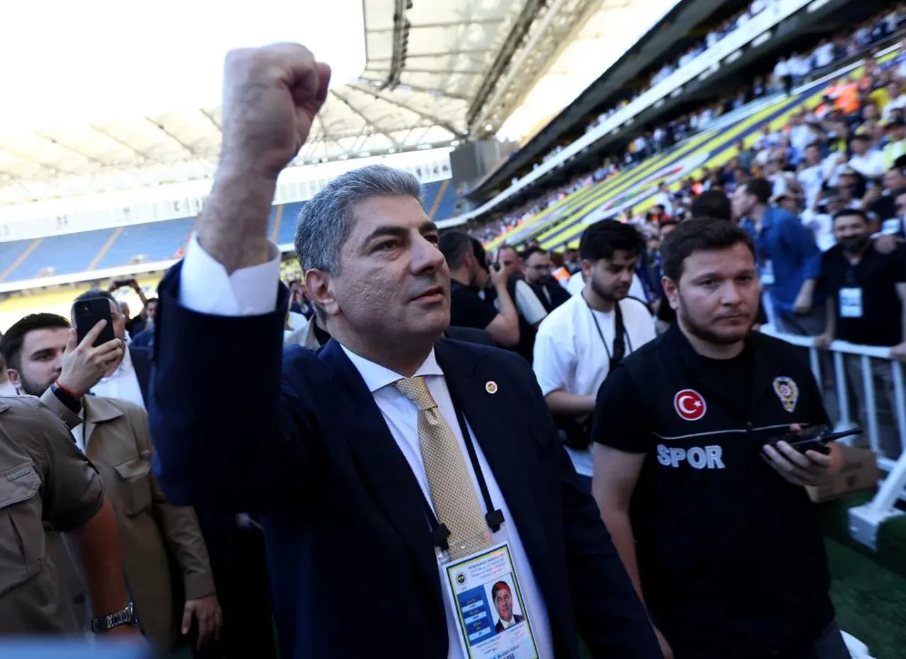 Fenerbahçe'de seçim heyecanı! Yeni başkan belli oluyor