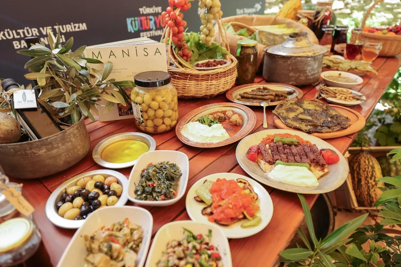 Manisa Kültür Yolu Festivali’nin lezzet yıldızı Manisa kebabı oldu