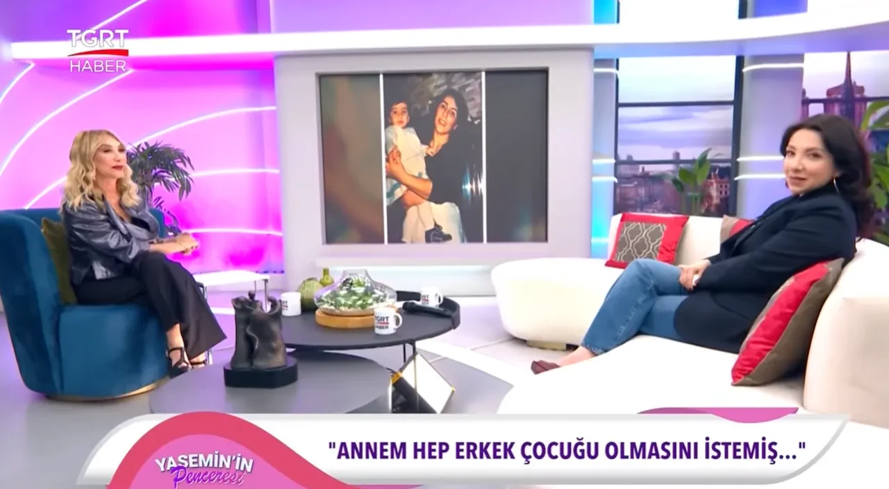 Meltem Yılmazkaya canlı yayında gözyaşlarını tutamadı! Güldür Güldür'ün Mehtap'ından duygulandıran annelik itirafı