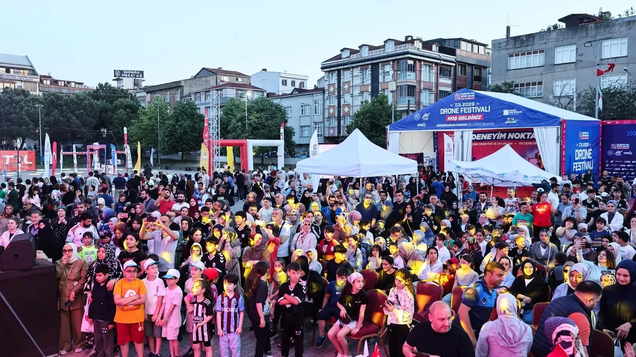 Sultangazi’de nefes kesen organizasyon! Drone Festivali'ne yoğun ilgi