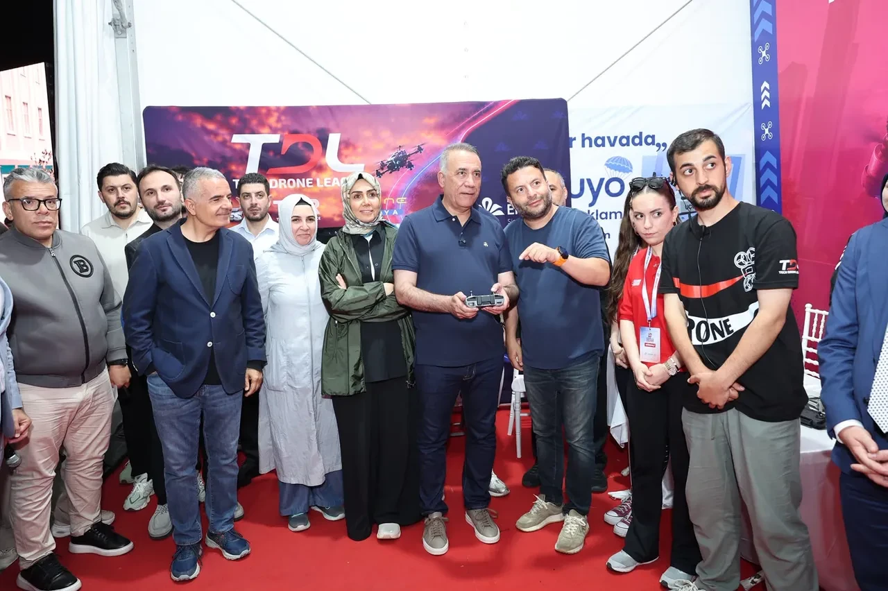 Sultangazi’de nefes kesen organizasyon! Drone Festivali'ne yoğun ilgi