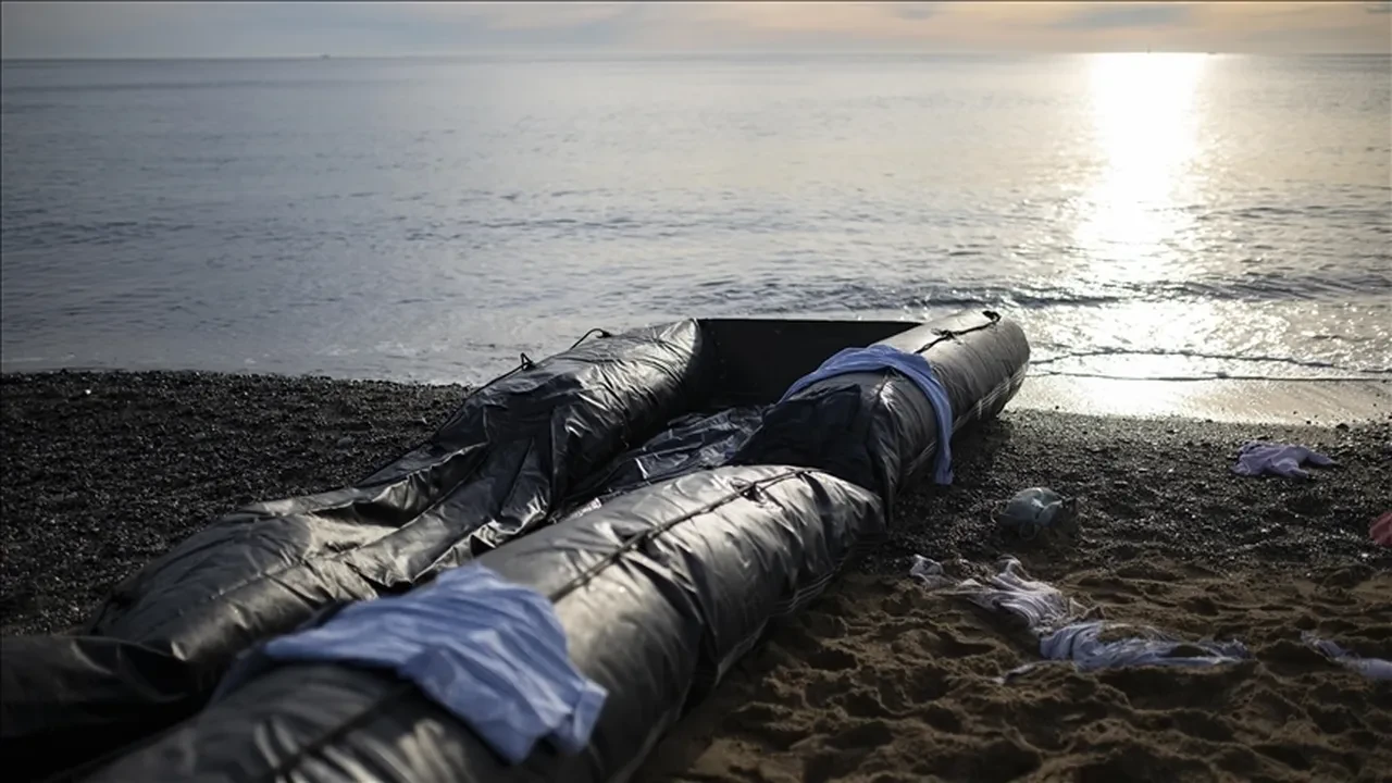 Akdeniz'de facia! 60 düzensiz göçmeni taşıyan tekne battı: Çok sayıda ölü var