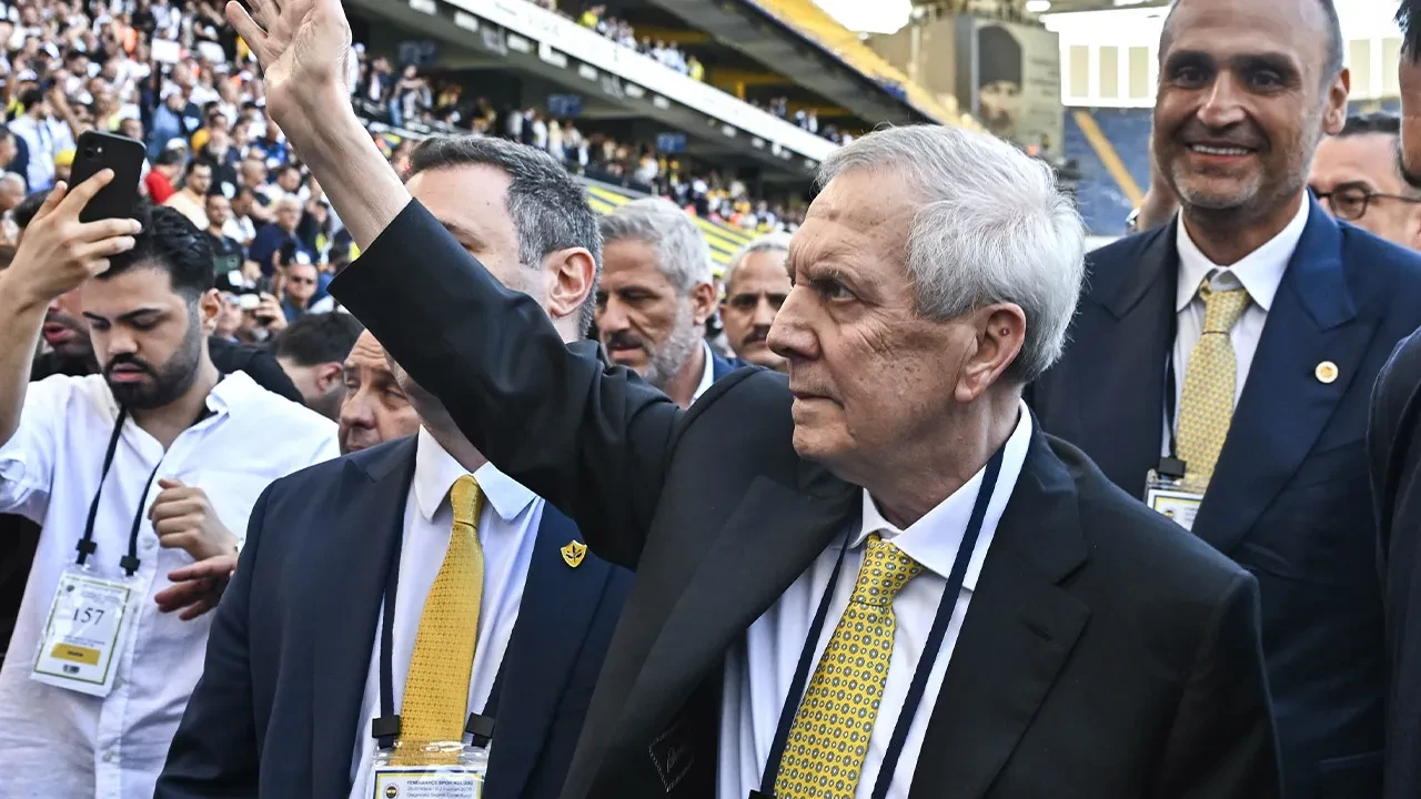 Aziz Yıldırım, Fenerbahçe'nin yeni teknik direktörünü belirledi