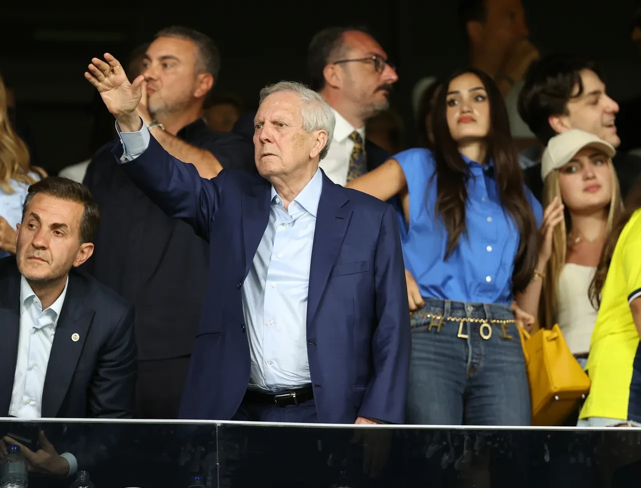 Aziz Yıldırım, Fenerbahçe'nin yeni teknik direktörünü belirledi