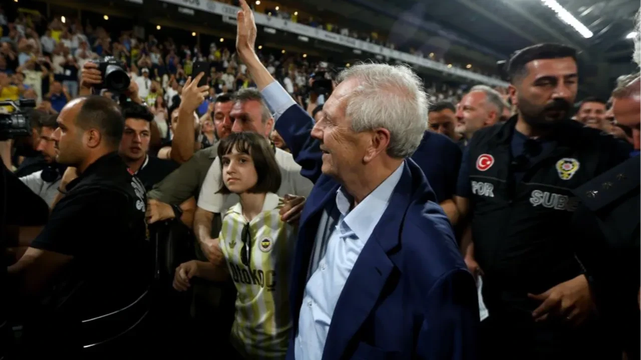Aziz Yıldırım iki yıldız transferi açıklayacak! Kulüpleriyle görüşüldü, anlaşma sağlandı