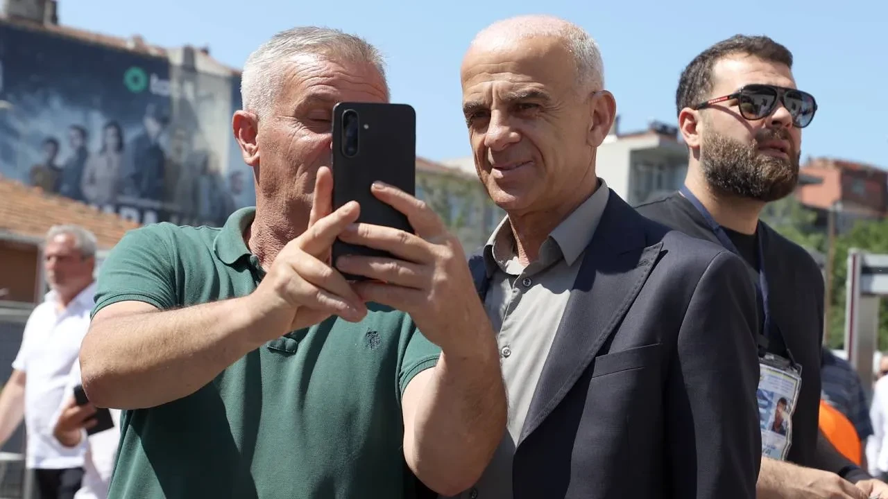 Aziz Yıldırım yönetiminden Aykut Kocaman açıklaması! Oğuz Çetin merakla beklenen konuya yanıt verdi