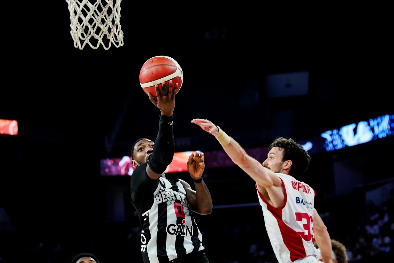 Bahçeşehir Koleji - Beşiktaş Basketbol Süper Ligi play-off yarı final maç skoru kaç kaç?