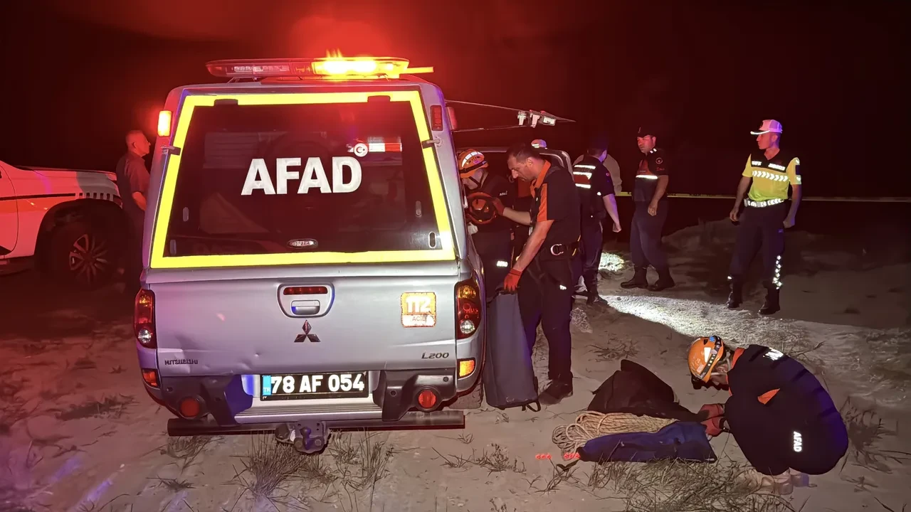 CHP'li İl Başkan Yardımcısı Filyos Çayı'na düştü! Arama çalışması başlatıldı