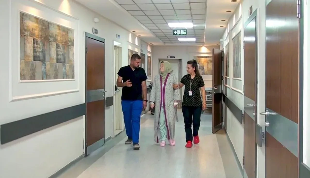 Doktorlar bile şoke oldu! Şiddetli karın ağrısı şikayetiyle gitti, dev miyom tespit edildi