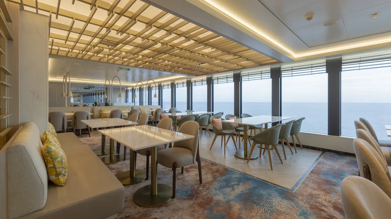 Dünyanın ilk alkolsüz ve helal gemisi İstanbul'da: Cruise gemisiyle umre yolculuğu!
